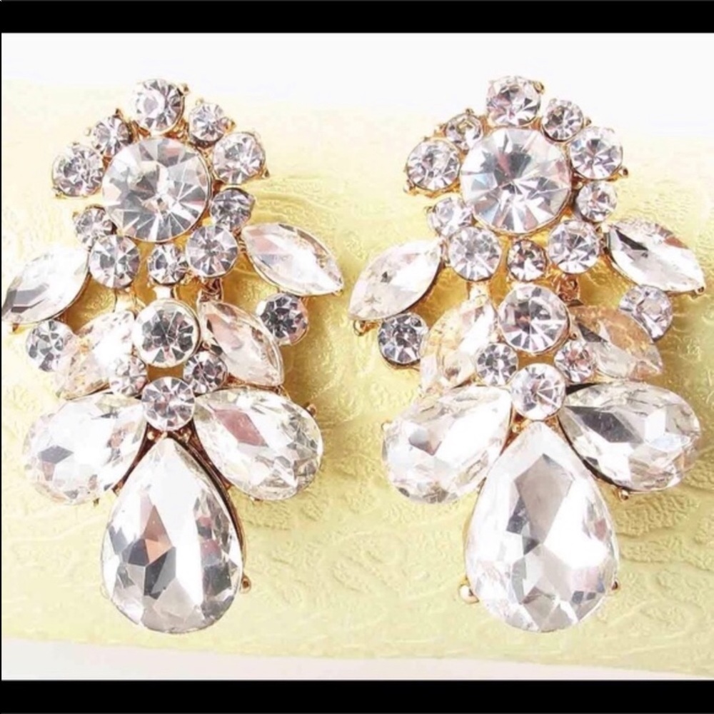 Luxury crystal statement gold tone dangle earrings